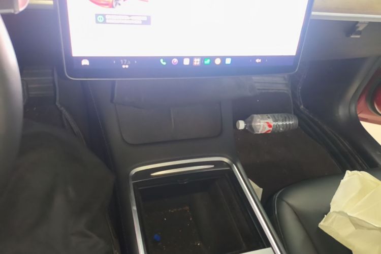 Tesla Model 3 2021 car image #9