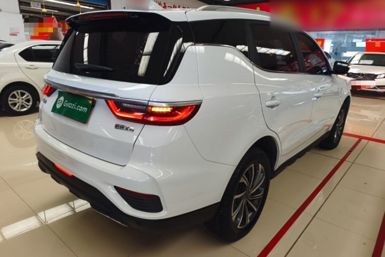 GEELY Vision X6 2020 car image #5