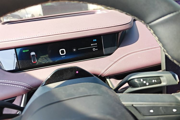 MI SU7 2024 car image #18