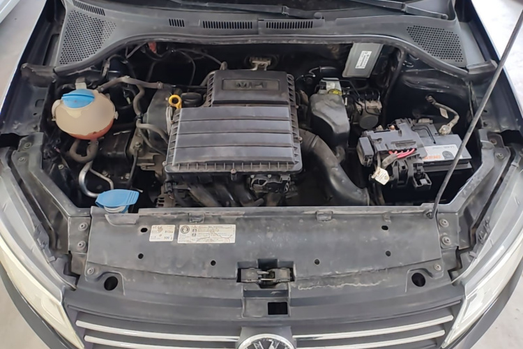 Volkswagen Santana 2017 car image #26