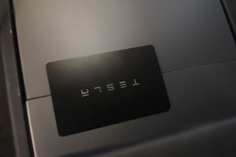 Tesla Model 3 2024 immagine di auto #9