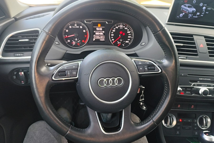 Audi Q3 2015 #11 Audi Q3 2015 car image #11