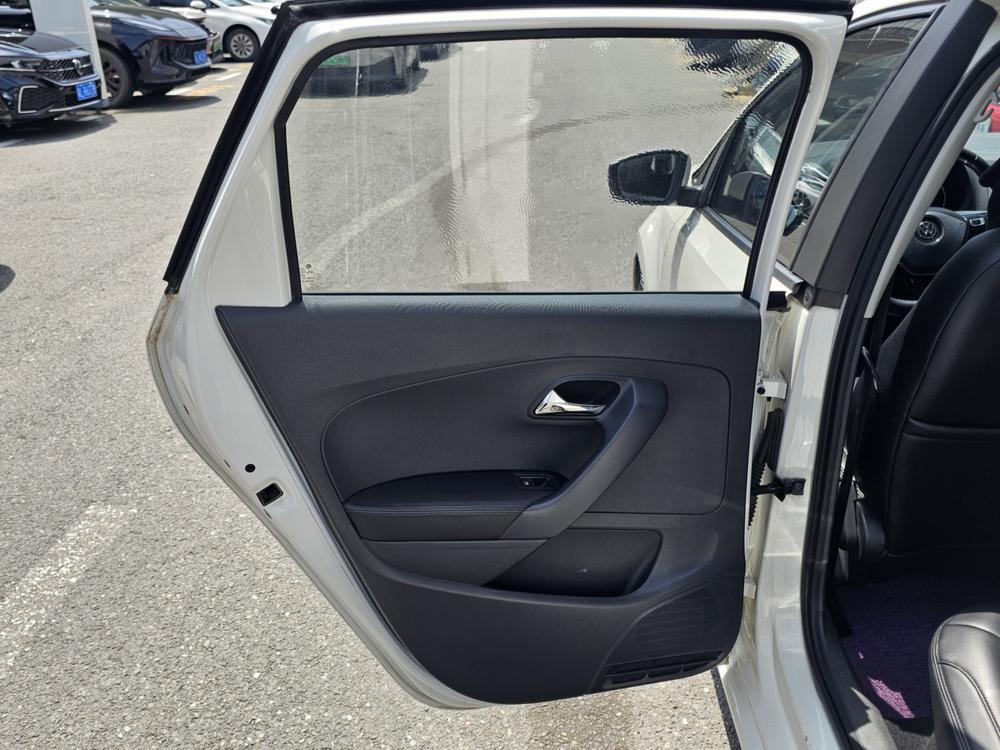 Volkswagen Polo 2018 #15 Volkswagen Polo 2018 car image #15