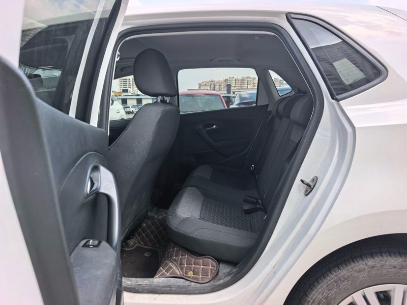 Volkswagen Polo 2018 car image #5