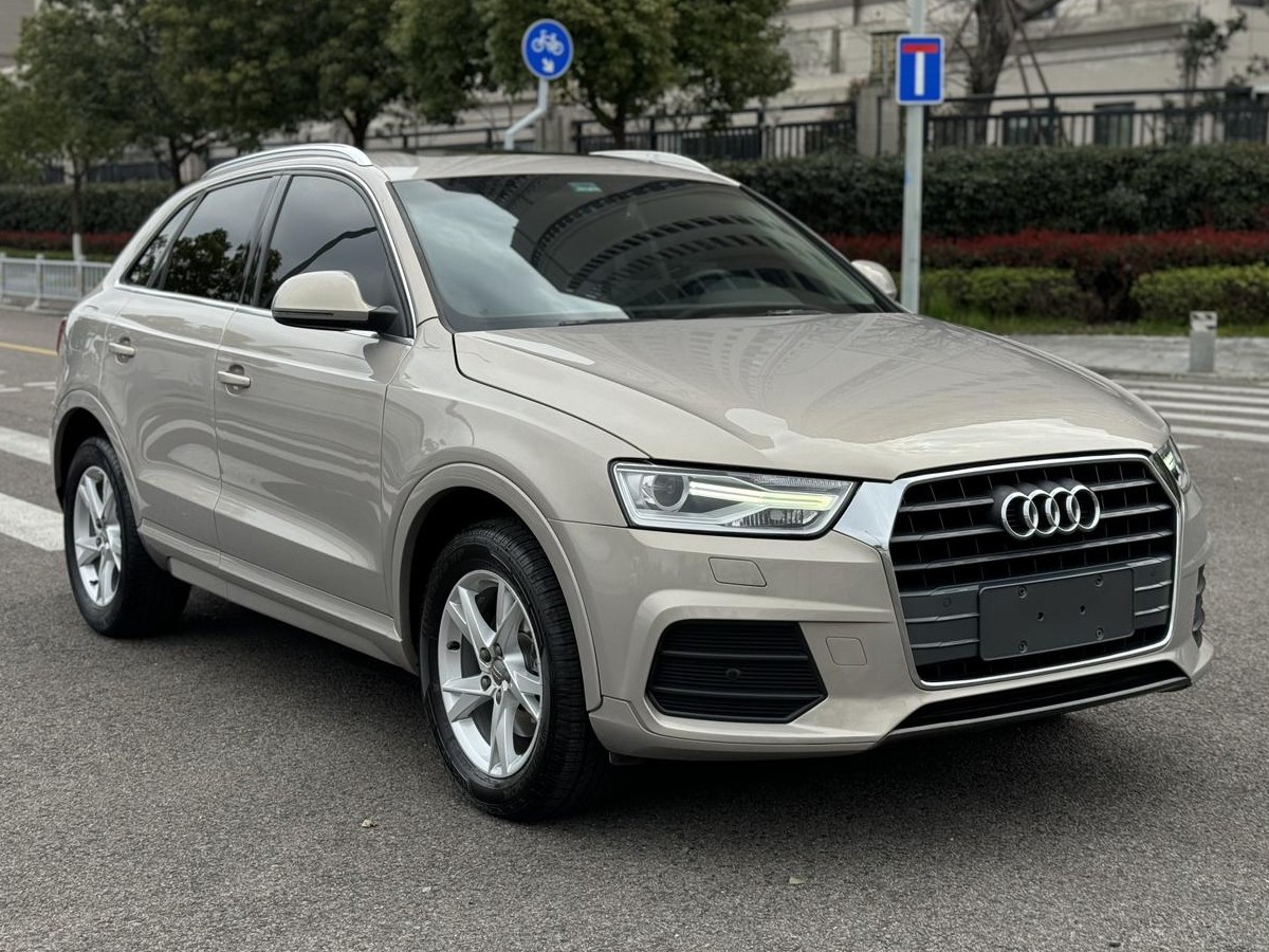 Audi Q3 2017 car image #3