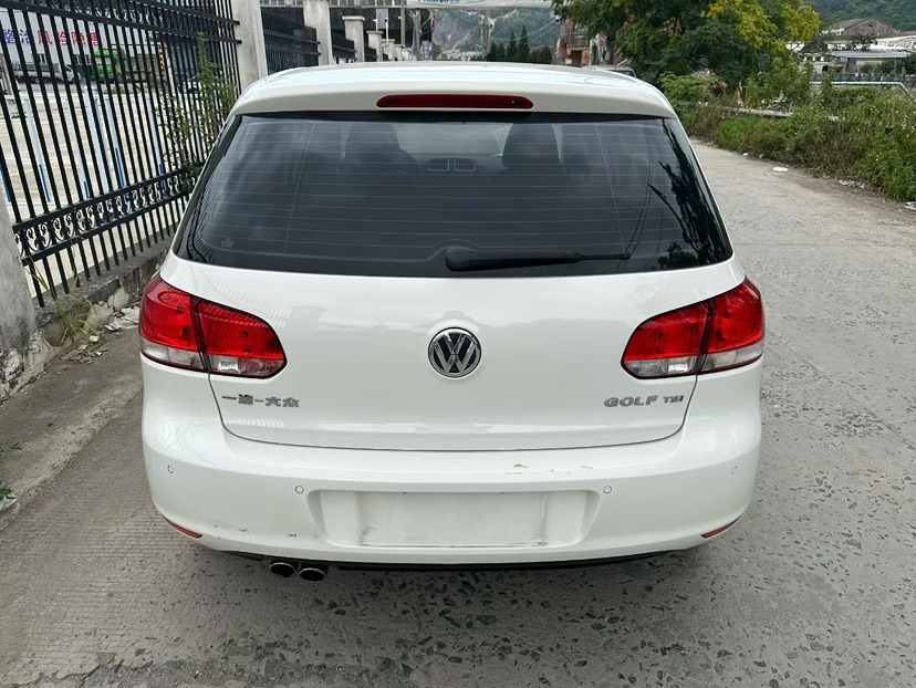 Volkswagen Golf 2013 car image #8