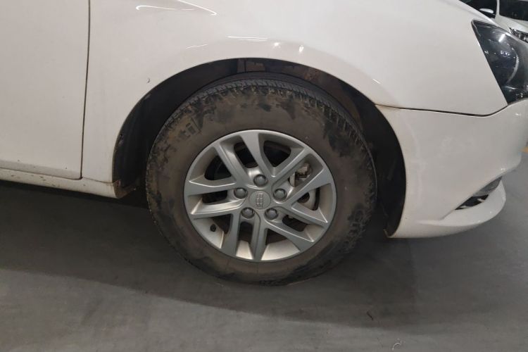 GEELY Emgrand 2018 car image #6