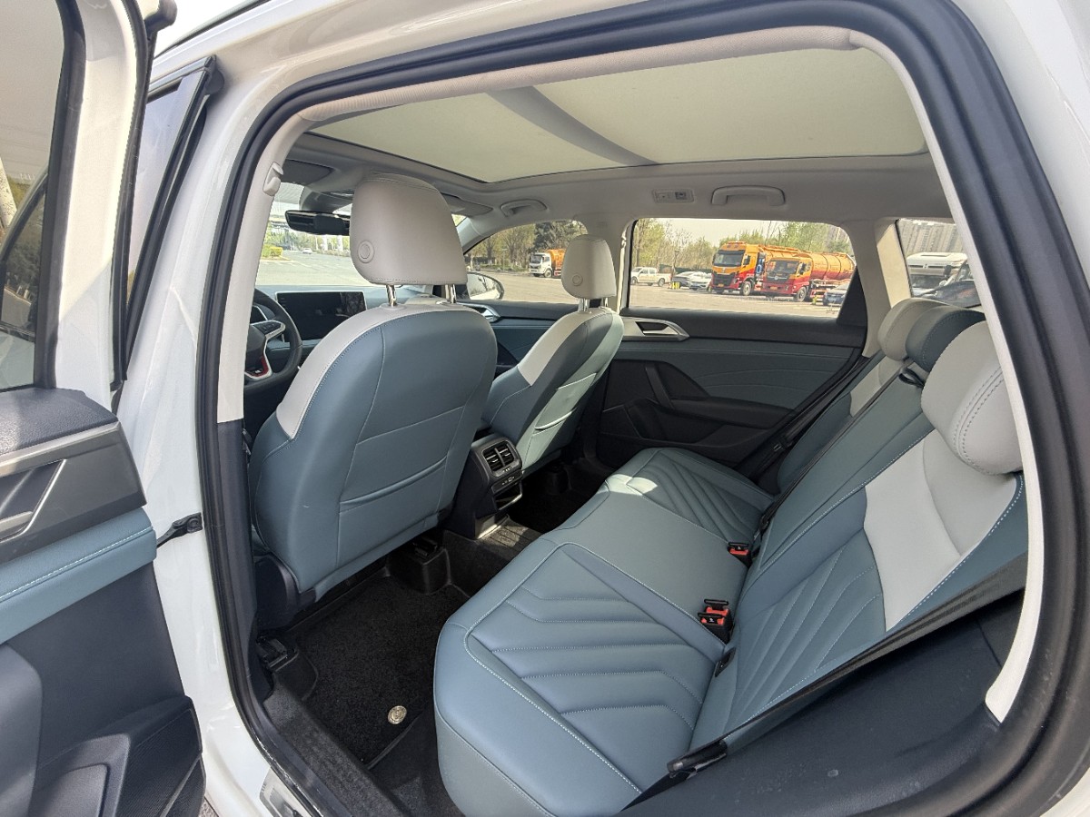 Volkswagen Tharu 2024 car image #5