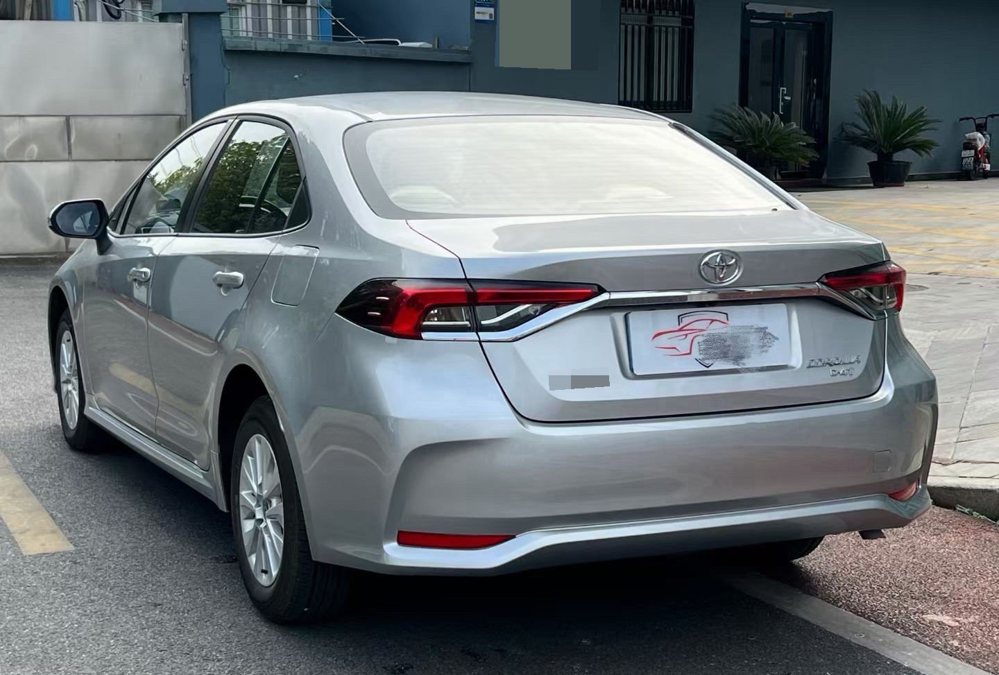 Toyota Corolla 2023 #7 Toyota Corolla 2023 صورة سيارة #7