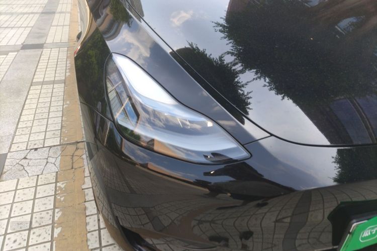 Tesla Model Y 2022 #8 Tesla Model Y 2022 car image #8