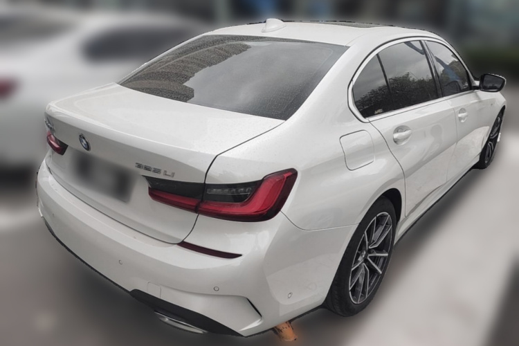 BMW 3 Series 2021 car image #7