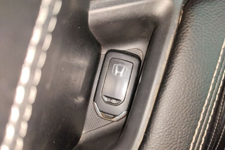 Honda CR-V 2020 #9 Honda CR-V 2020 car image #9