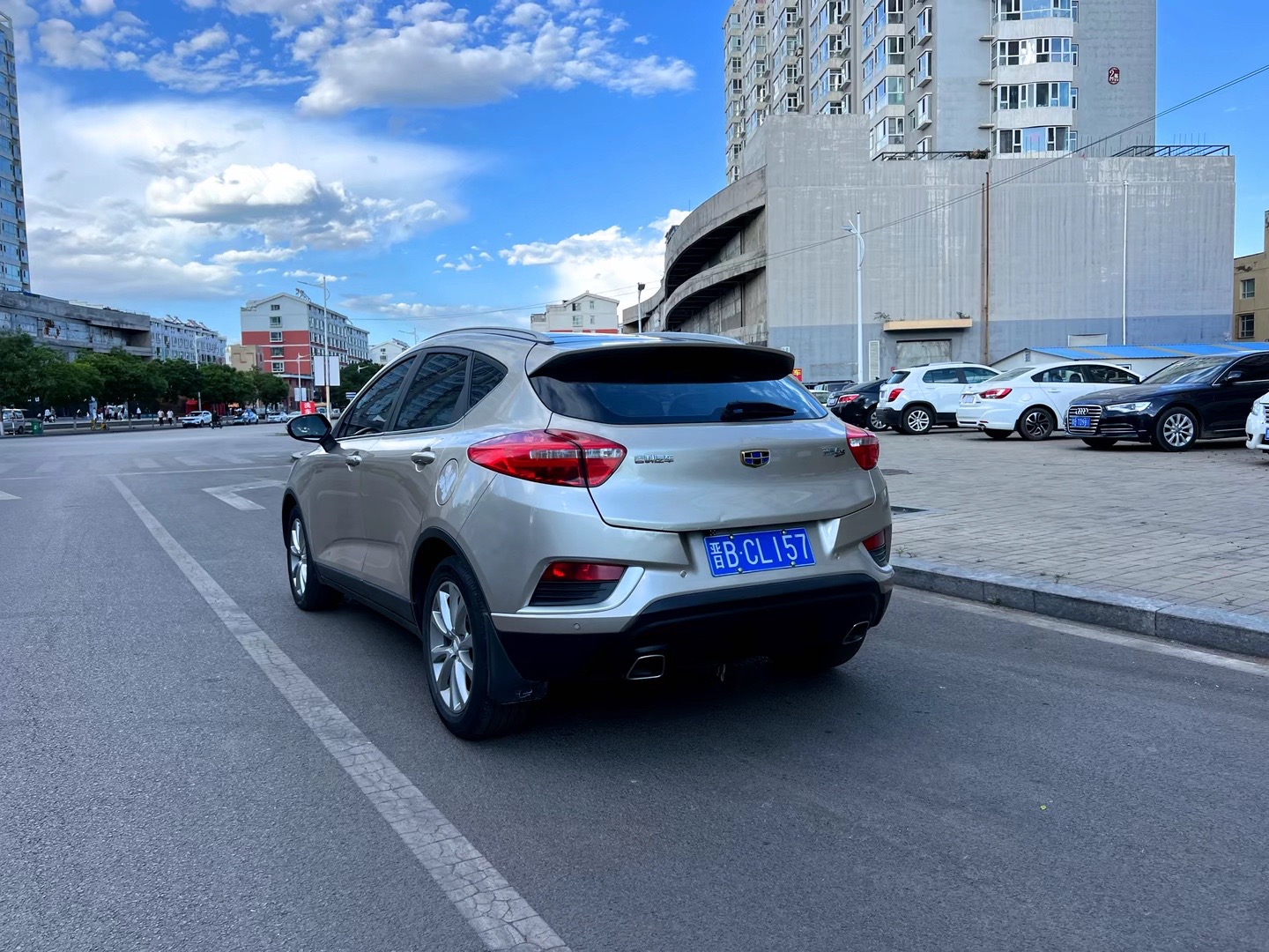 GEELY Emgrand GS 2017 car image #6