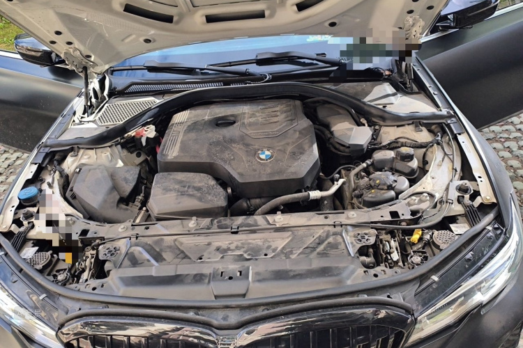 BMW 3 Series 2021 صورة سيارة #22