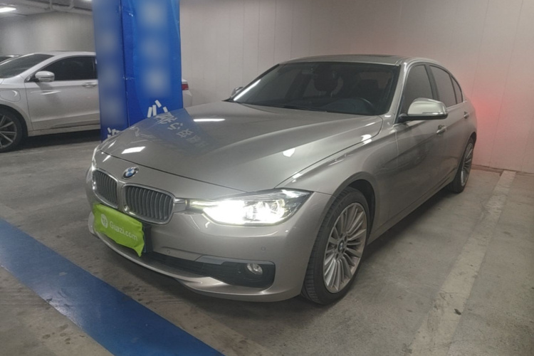 BMW 3 Series 2018 car image #2