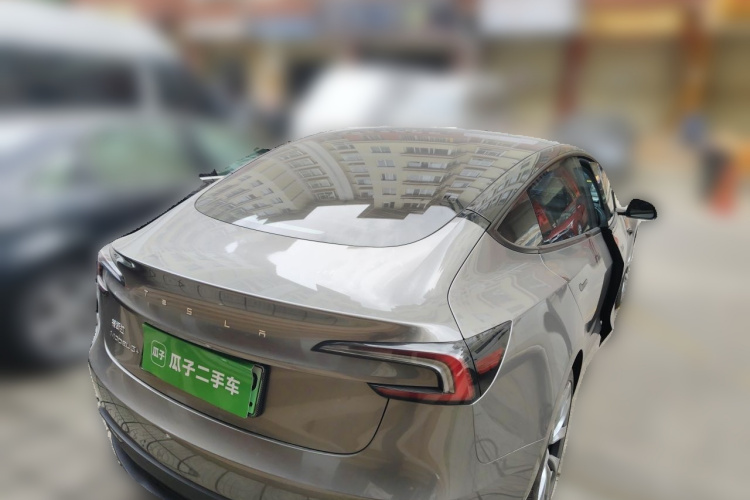 Tesla Model 3 2023 car image #7
