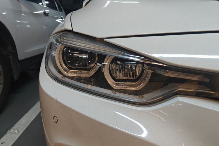BMW 3 Series 2018 #8 BMW 3 Series 2018 car image #8