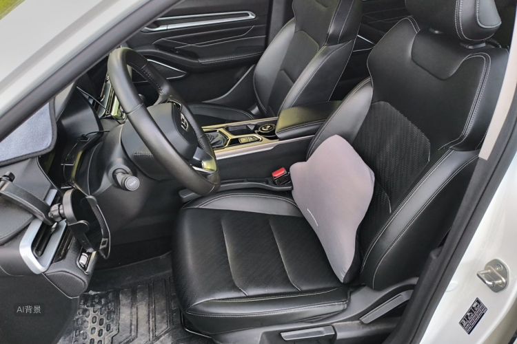 GEELY Emgrand 2023 car image #17