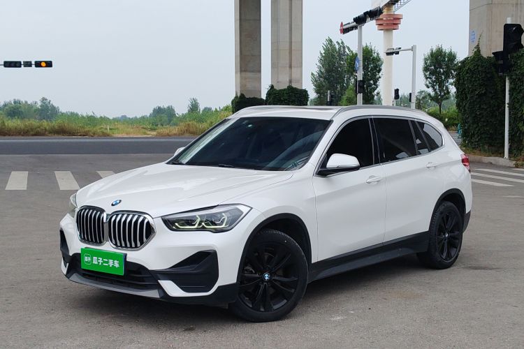 BMW X1 2021 car image #2