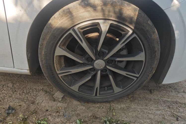 GEELY Emgrand 2024 car image #9