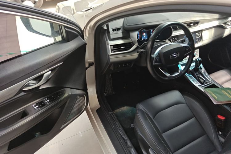 GEELY Emgrand 2019 #16 GEELY Emgrand 2019 car image #16