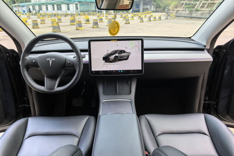 Tesla Model Y 2024 #9 Tesla Model Y 2024 immagine di auto #9