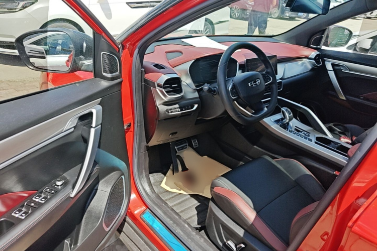 GEELY Coolray 2021 car image #12