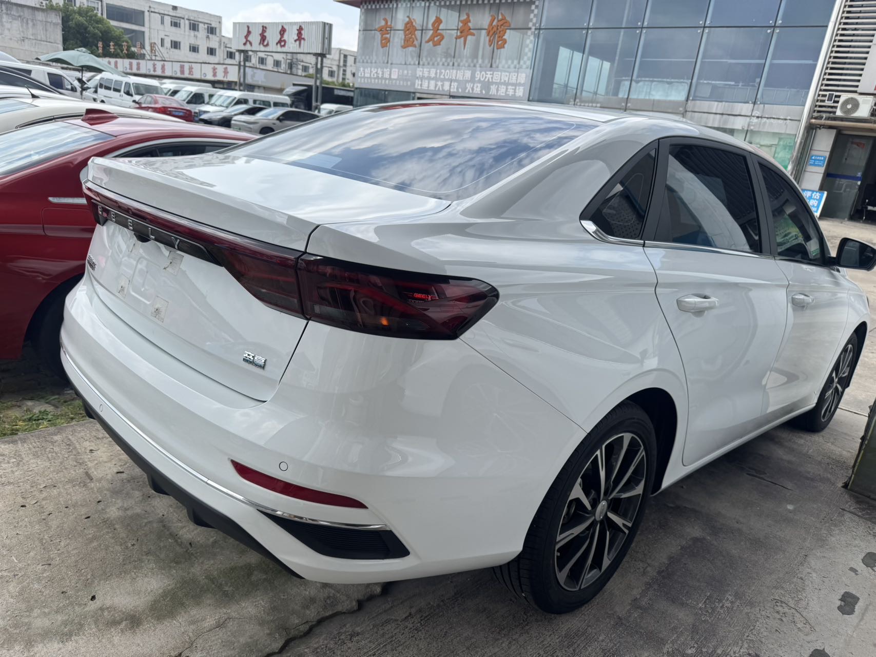 GEELY Emgrand 2025 #6 GEELY Emgrand 2025 car image #6