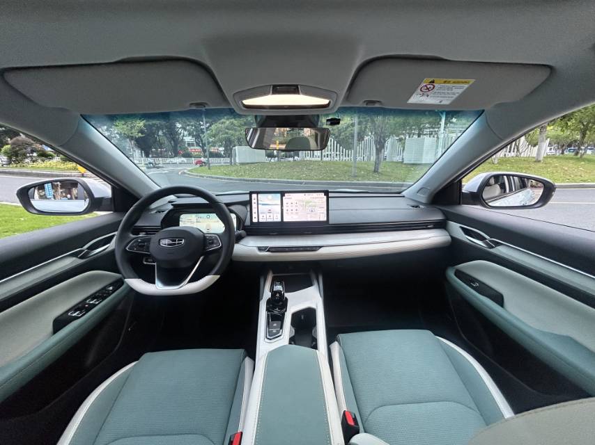GEELY Emgrand L HiP 2022 #10 GEELY Emgrand L HiP 2022 immagine di auto #10