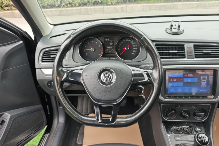 Volkswagen Lavida 2016 car image #11
