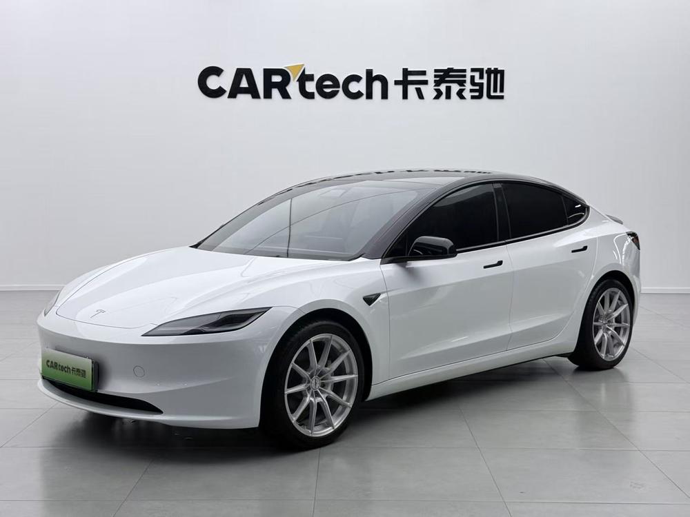 Tesla Model 3 2024 imagem de carro 
