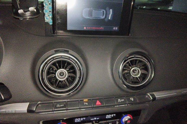 Audi A3 2015 car image #15