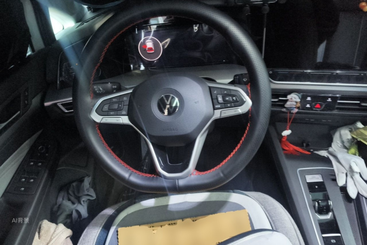 Volkswagen Golf 2025 car image #12