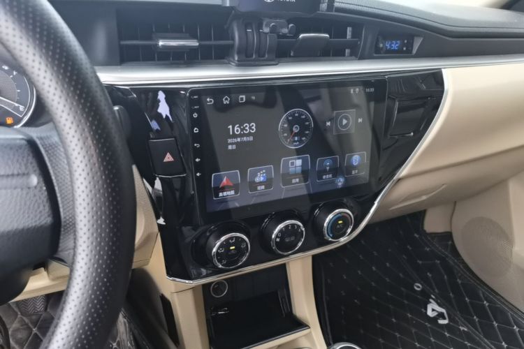 Toyota Corolla 2015 car image #13