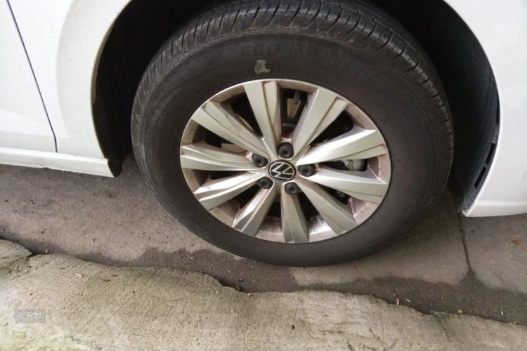 Volkswagen Lavida 2025 car image #9