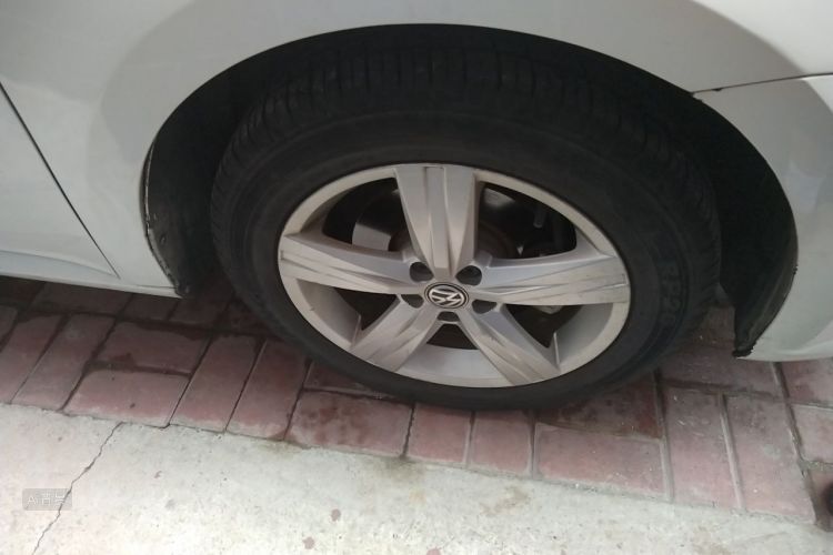 Volkswagen Lavida 2018 car image #9