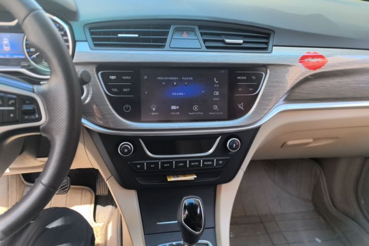 GEELY Emgrand 2017 #13 GEELY Emgrand 2017 car image #13