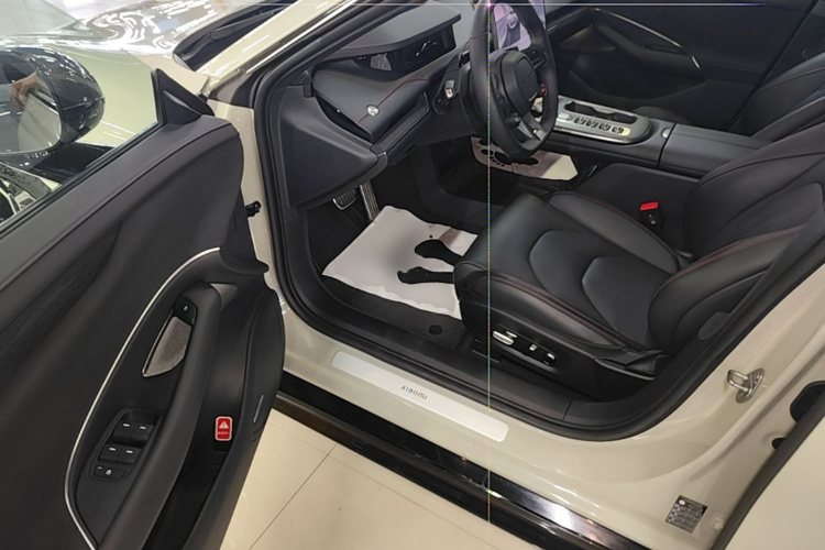 MI SU7 2024 car image #12