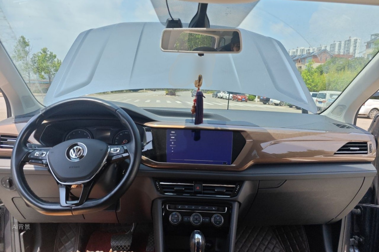 Volkswagen Tharu 2020 car image #11