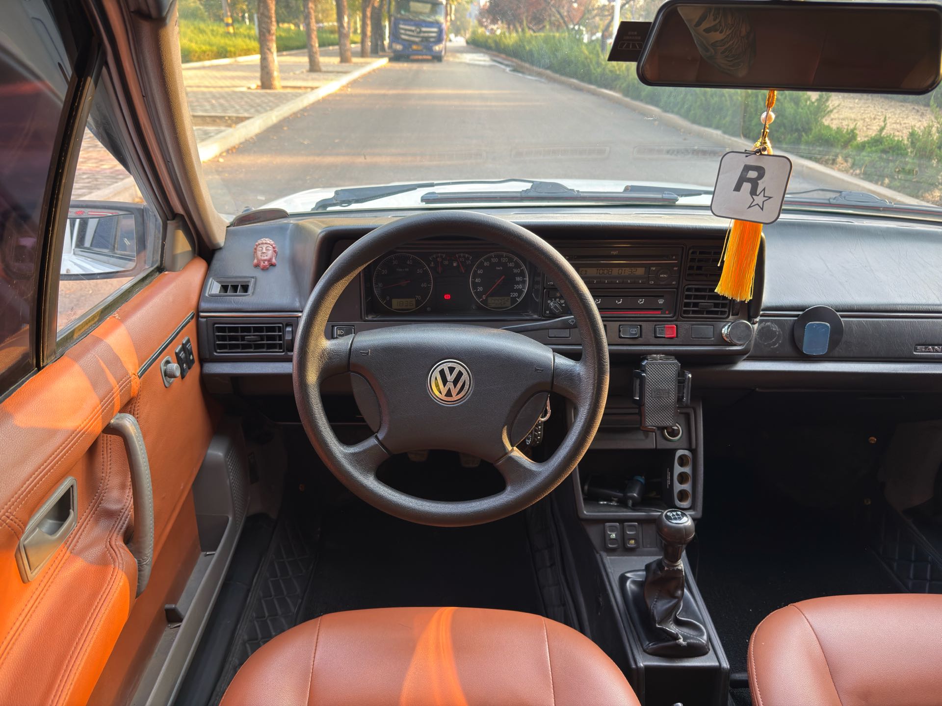 Volkswagen Santana Classic 2011 #6 Volkswagen Santana Classic 2011 car image #6