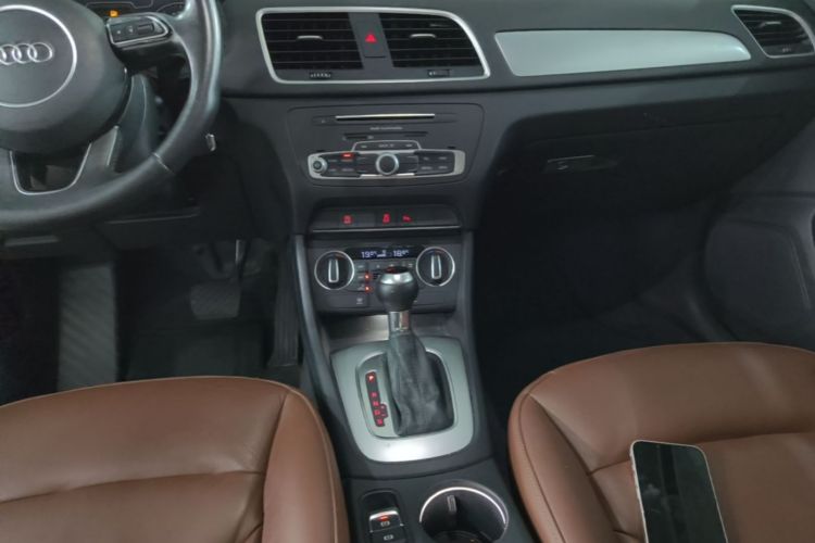Audi Q3 2017 #13 Audi Q3 2017 car image #13