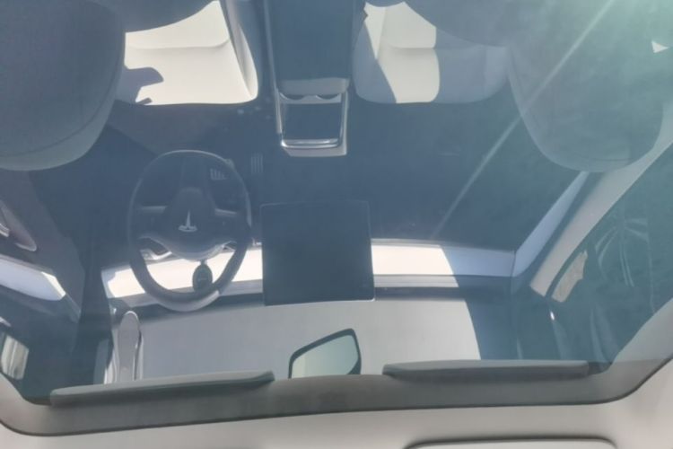 Tesla Model Y 2022 #18 Tesla Model Y 2022 car image #18