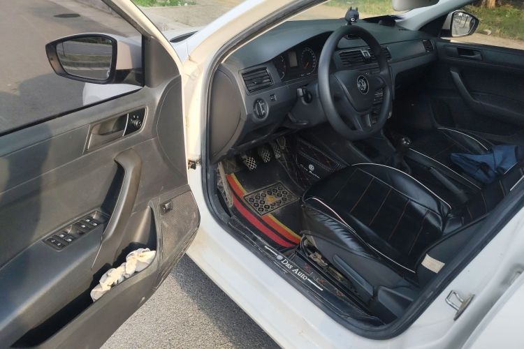 Volkswagen Santana 2019 #13 Volkswagen Santana 2019 car image #13