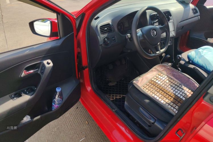 Volkswagen Polo 2019 car image #18