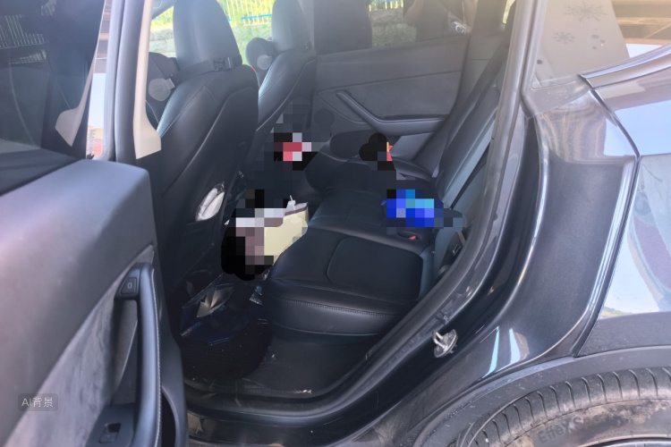 Tesla Model Y 2024 #19 Tesla Model Y 2024 car image #19