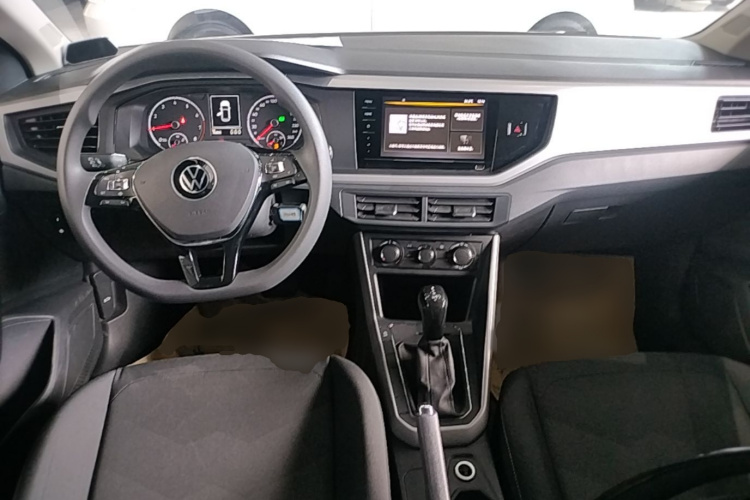 Volkswagen Polo 2021 car image #10