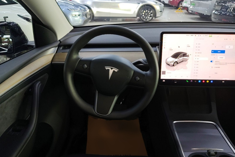 Tesla Model Y 2022 #11 Tesla Model Y 2022 car image #11