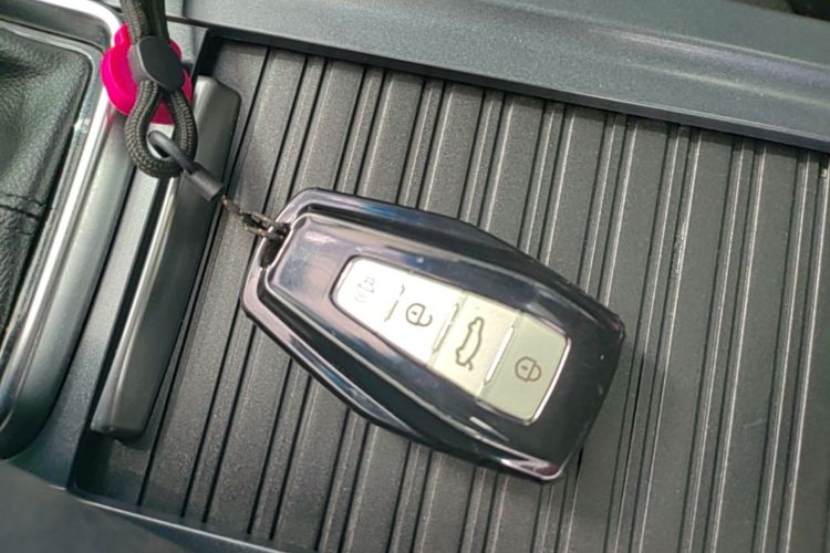 GEELY Emgrand 2019 #9 GEELY Emgrand 2019 car image #9