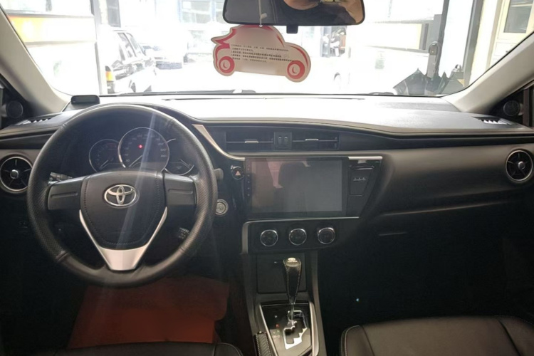 Toyota Corolla 2018 #11 Toyota Corolla 2018 car image #11