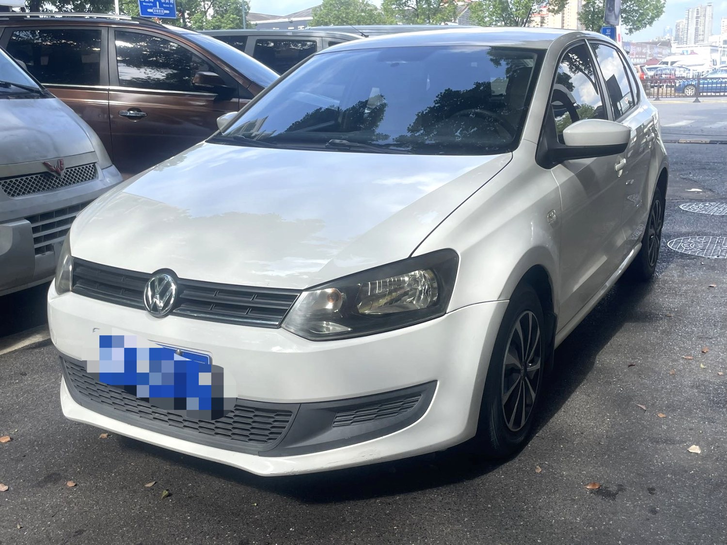 Volkswagen Polo 2013 Volkswagen Polo 2013 car image